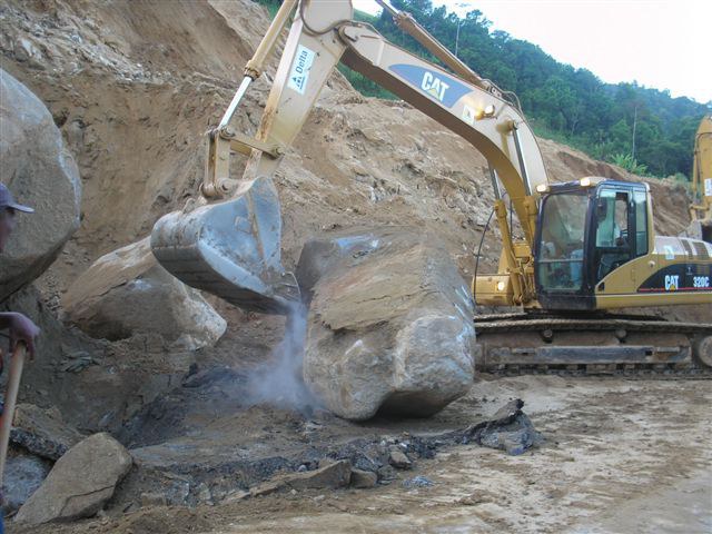 Trabalho constante do DNIT garante a fluidez do tráfego na Rio-Santos