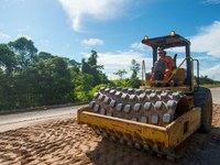 Trabalho de manutenção na BR-163/PA em Novo Progresso é reforçado