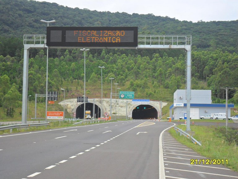 Túneis da rodovia BR-101/RS completam um ano de funcionamento