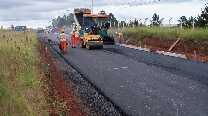 Vias laterais na BR-367 vão melhorar tráfego em Ponta Grossa, no Paraná