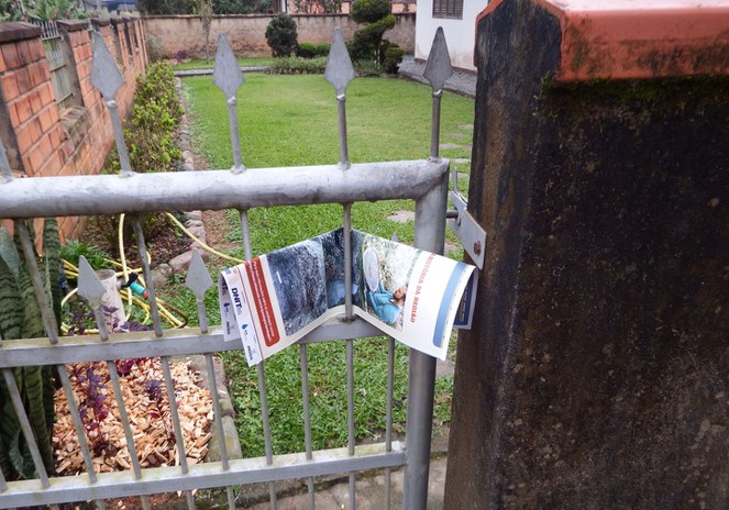 10.06.2021 - Entrega de Boletins Informativos para a Comunidade (3).jpg