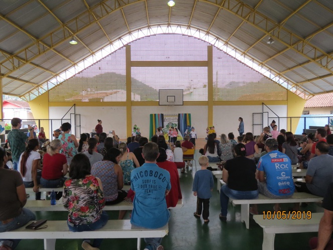 Movimento Literário na Escola Germano Laffin (4).jpg