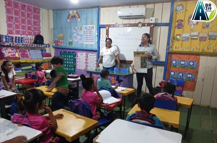 Equipe da Gestão Ambiental percorre a BR-319 com orientações sobre proteção da fauna