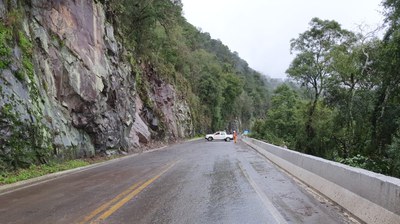 BR-116-RS rochas 3.jpg