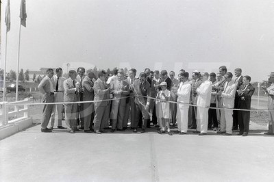 BR_3- 040- Rio-Petrópolis_Inalguração da ponte sobre o Rio Iguassu _ 1959_AP25957.jpg