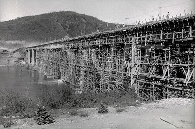 BR_4-116_ Rio_Bahia_Ponte sobre o Rio Jequitinhonha _ 19497706.jpg