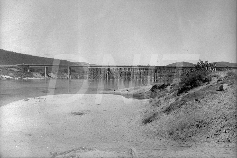 BR_4-116_ Rio_Bahia_Ponte sobre o Rio Jequitinhonha _ 19497707.jpg