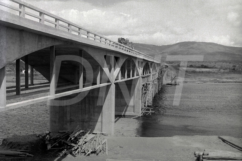 BR_4-116_Rio Bahia Ponte sobre o Rio Paraguassu _ 1949_ 7700.jpg