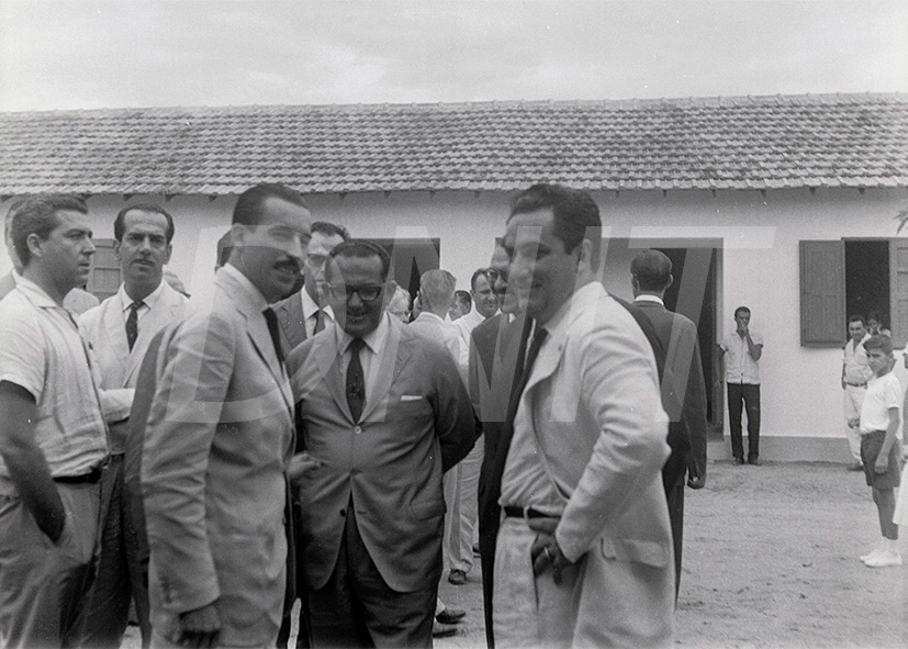 Dr Regis Bitencourtt na Inauguração da Vila Operária _ 29 Dez 1961 _ 18274.jpg