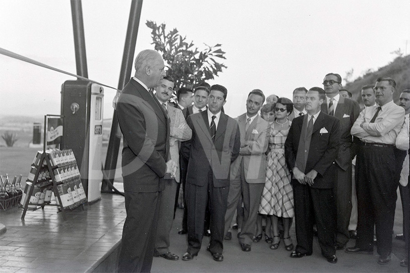 Dr Regis Bitencurt  na Inauguração do posto de gasolina e bar na Garganta da Viuva da Graça _ 09 Mar 19528602.jpg