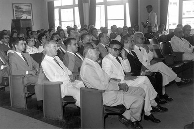 Entrega de Diplomas aos Fundadores da Cooperativa dos Rodoviários_s.d_AP27514.jpg