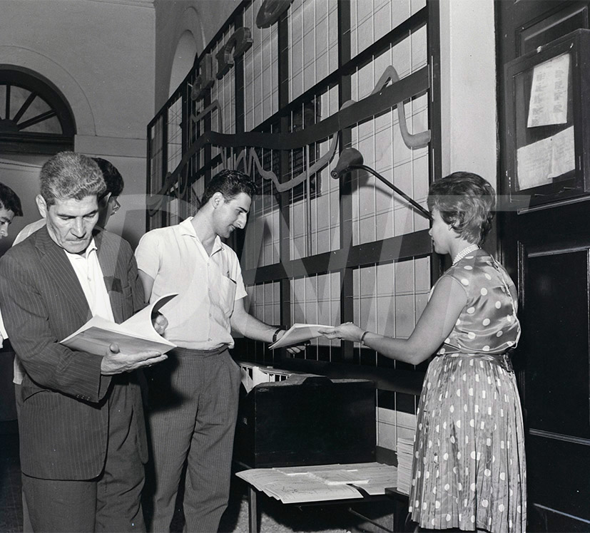 Exposição na Escola de Engenharia _ 19 Nov 1962 _ 21262.jpg
