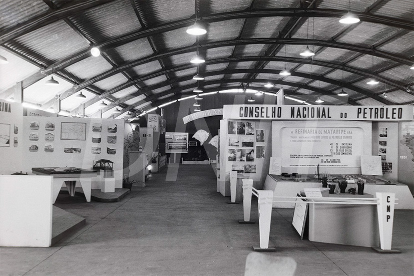 Exposição Rodoviária-Evolução dos Meios de Transportes _ 01 Mar 1950_AP26260.jpg