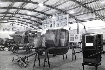 Exposição Rodoviária-Evolução dos Meios de Transportes _ 01 Mar 1950_AP26266.jpg