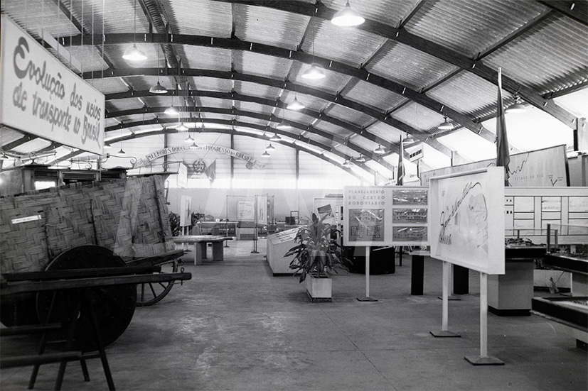 Exposição Rodoviária-Evolução dos Meios de Transportes _ 01 Mar 1950_AP26268.jpg