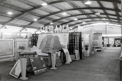 Exposição Rodoviária-Evolução dos Meios de Transportes _ 01 Mar 1950_AP26270.jpg