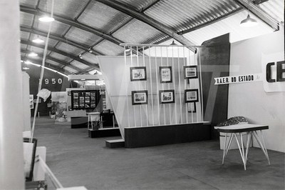 Exposição Rodoviária-Evolução dos Meios de Transportes _ 01 Mar 1950_AP26272.jpg