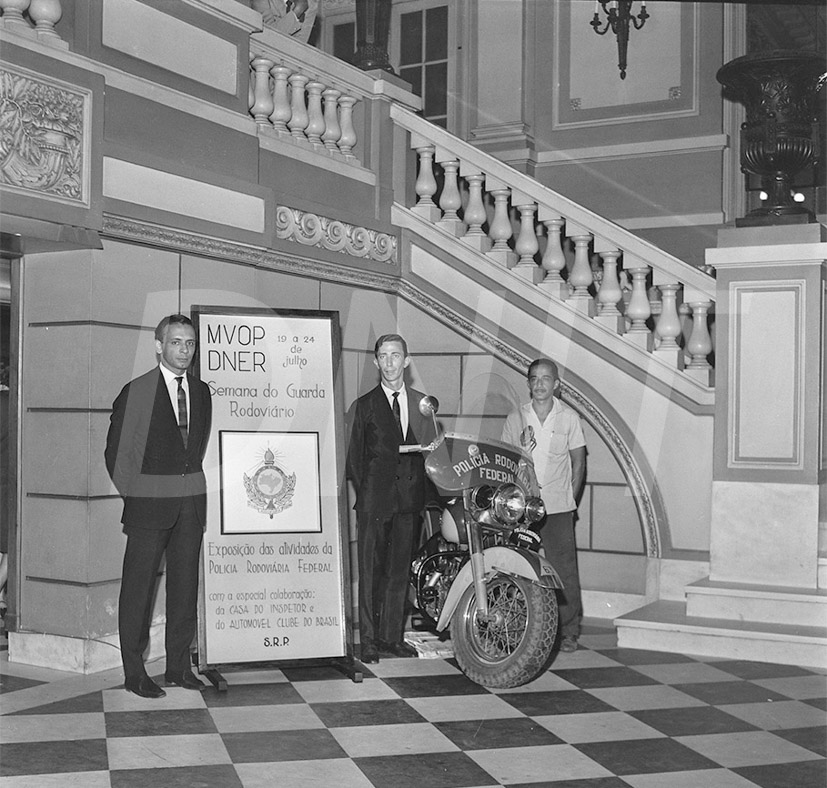 Exposição semana do Guarda RodoviárionJPG.jpg