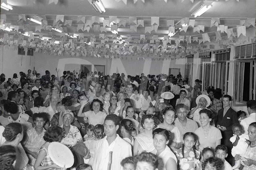 Festa Junina no Centro Rodoviario 28 Jun 1957_AP26078.jpg