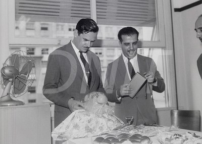 Festa Natalina no Instituto de Pesqisas Rodoviária e Cumprimentos ao Dr. Homero e Dr. Geraldo_s.d _ 80.jpg