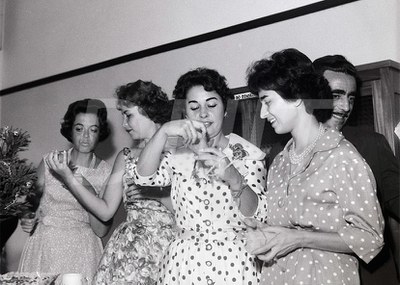 Festa Natalina no Instituto de Pesqisas Rodoviária e Cumprimentos ao Dr. Homero e Dr. Geraldo_s.d _ 83.jpg