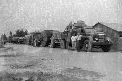 Frota de Caminhões da SEM_28 Mar 1951_ 006.jpg