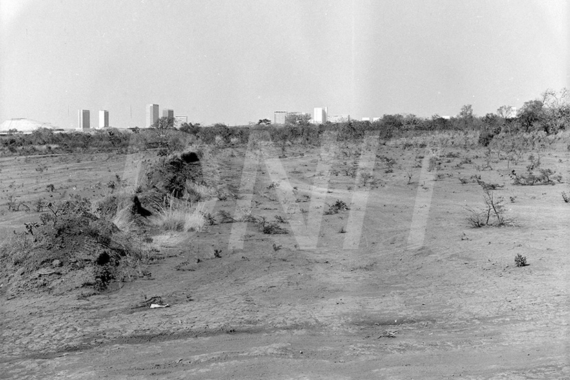 Grupo de Trabalho DNER - Em Brasília _ 1960 _ 33732.jpg