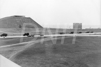 Grupo de Trabalho DNER - Em Brasília _ 1960 _ 33738.jpg
