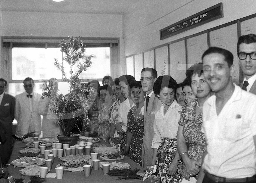 Homenagem ao Dr Álvaro Assunção_Na sede dos Rodoviários _ 22 Dez 1959 _ 109.jpg