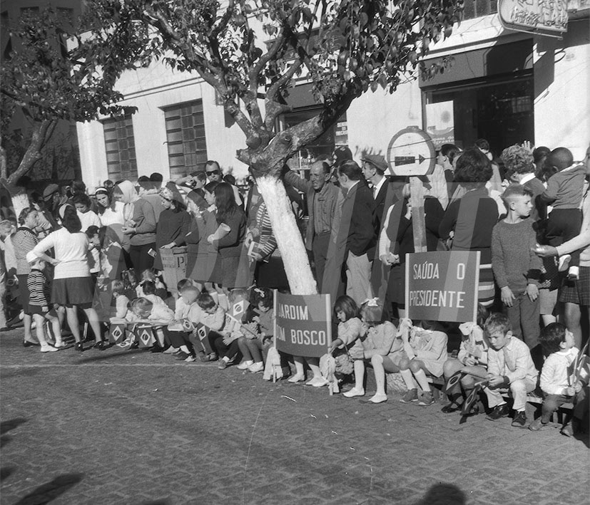Homenagem do povo de São Leopoldo ao Pres. Costa e Silva Min.Transp. Mario Andreaza e Dir. do DNER Elizeu Resende_ Fot. Vergílio _  03 Jul 196943503.jpg
