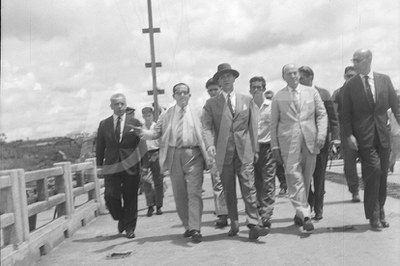 BR-4_153 Inauguração da Rodovia e Ponte do Rio Paranaíba_Goiânia-Itumbiara-GO _ 07 Jan 1961_AP27539.jpg