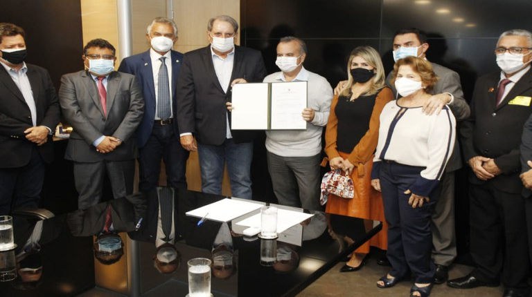 4ecfd213-b054-4a20-8761-d14872550bb5.jfif