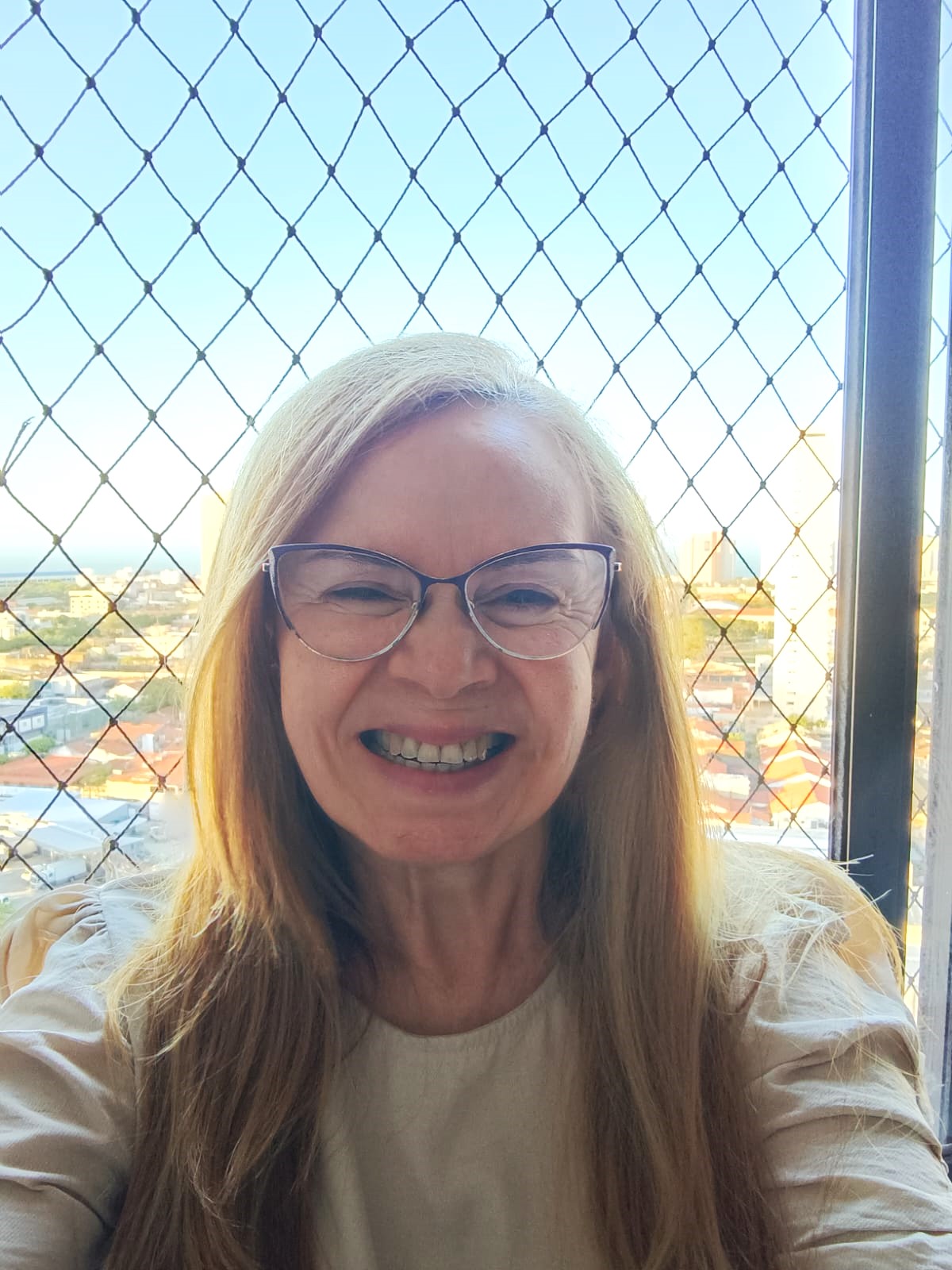 Jeruza Mara de Oliveira Lima.