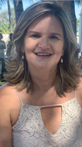 Cláudia Regina Fernandes