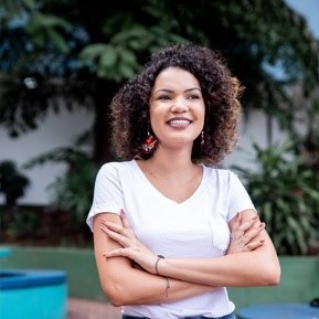 Vivian Stefanne Soares Silva