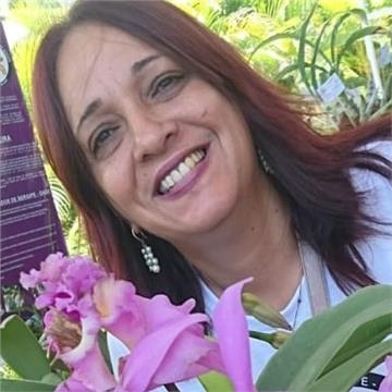 Flávia Oliveira da  Costa