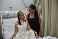 Hospital da Rede Ebserh em Natal (RN) realiza sonho de paciente internada de participar da sua colação de grau