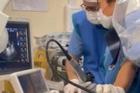 Hospital da Rede Ebserh no Rio de Janeiro realiza procedimento cardíaco inovador e minimamente invasivo