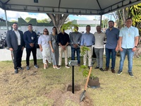 Trabalhadores participam de café da manhã com gestores do HULW-UFPB em celebração aos 45 anos do hospital