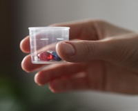 Brasil eliminou a transmissão vertical do HIV e registrou o menor número de mortes por Aids em 30 anos