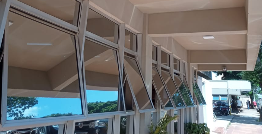 Recuperação e pintura da fachada