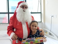 Equipes comemoram Natal com pacientes no HU-UFJF