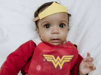 Memórias que cuidam: HUGG realiza ensaio “Pequenos heróis” na UTI Neonatal e na Pediatria