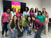 Outubro Rosa no HUGG une colaboradores e pacientes pela prevenção