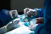 HUSM adquire acessório que permite cirurgias neurológicas mais rápidas