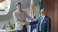 Secretário Especial do PPI visita Embaixada do Uruguai