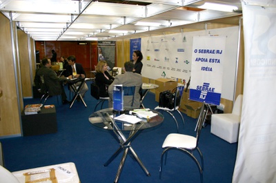 APLs_BNDES_2005_10.jpg