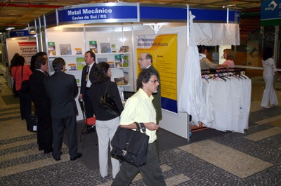 APLs_BNDES_2005_29.jpg