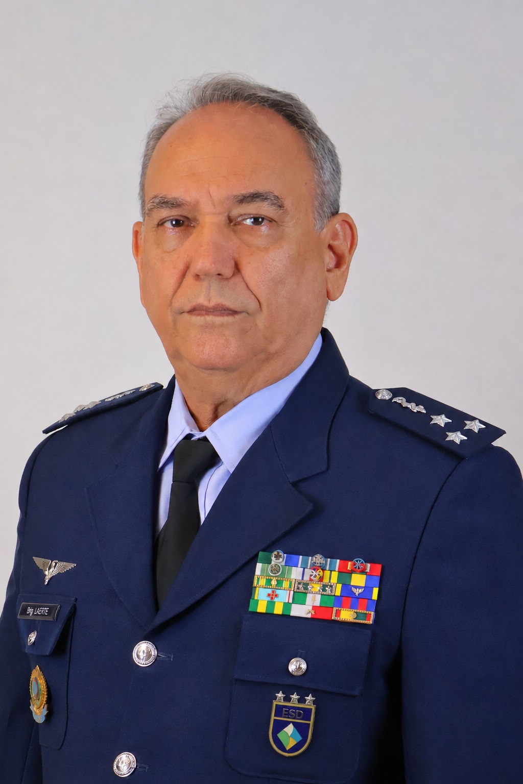 LAERTE Lobato de Moraes