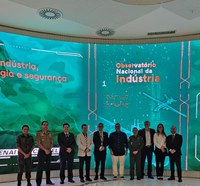 Comitiva da ESD visita Observatório Nacional da Indústria